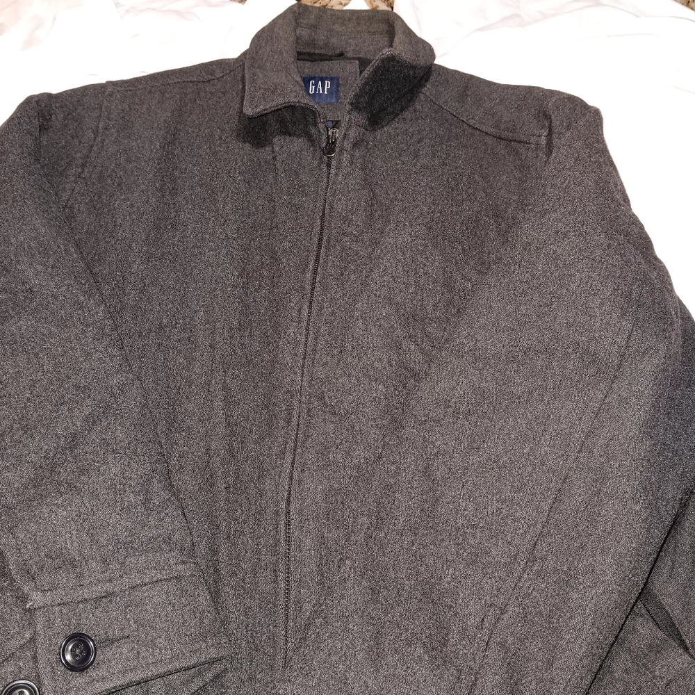 Mens wool Gap jacket Grey size large in great condition